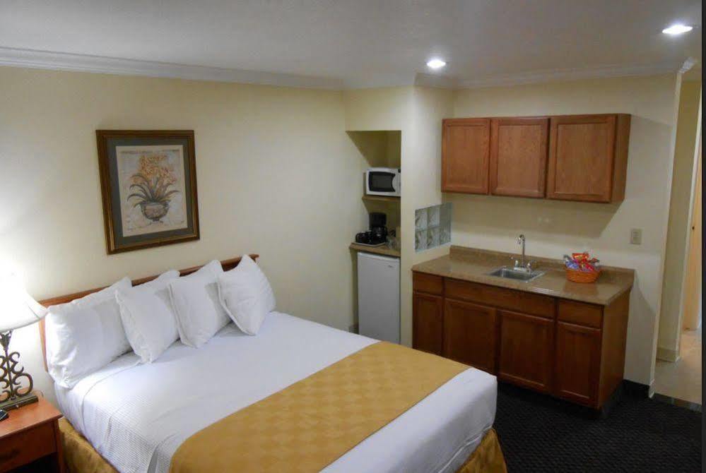 Best Host Inn Plaza Kansas City Eksteriør bilde